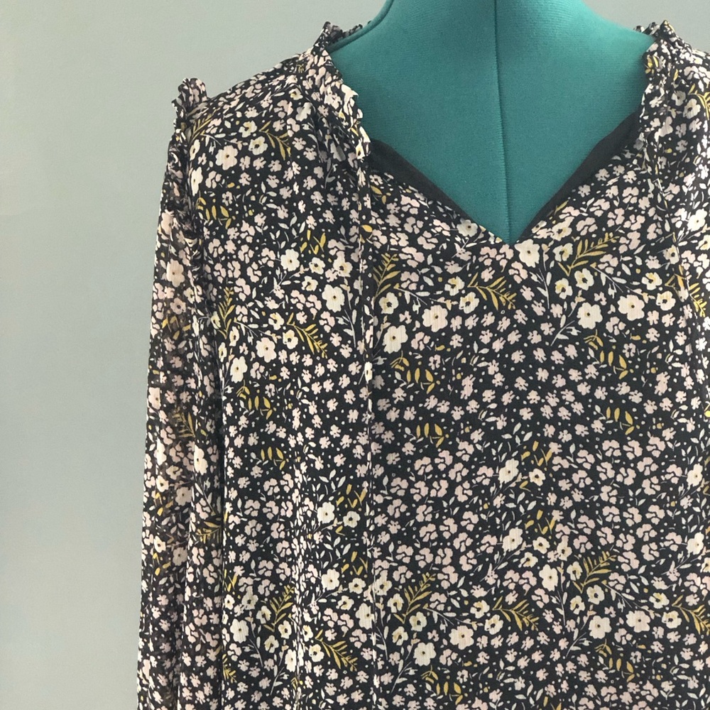 Loft Blouse - Picture 5 of 6